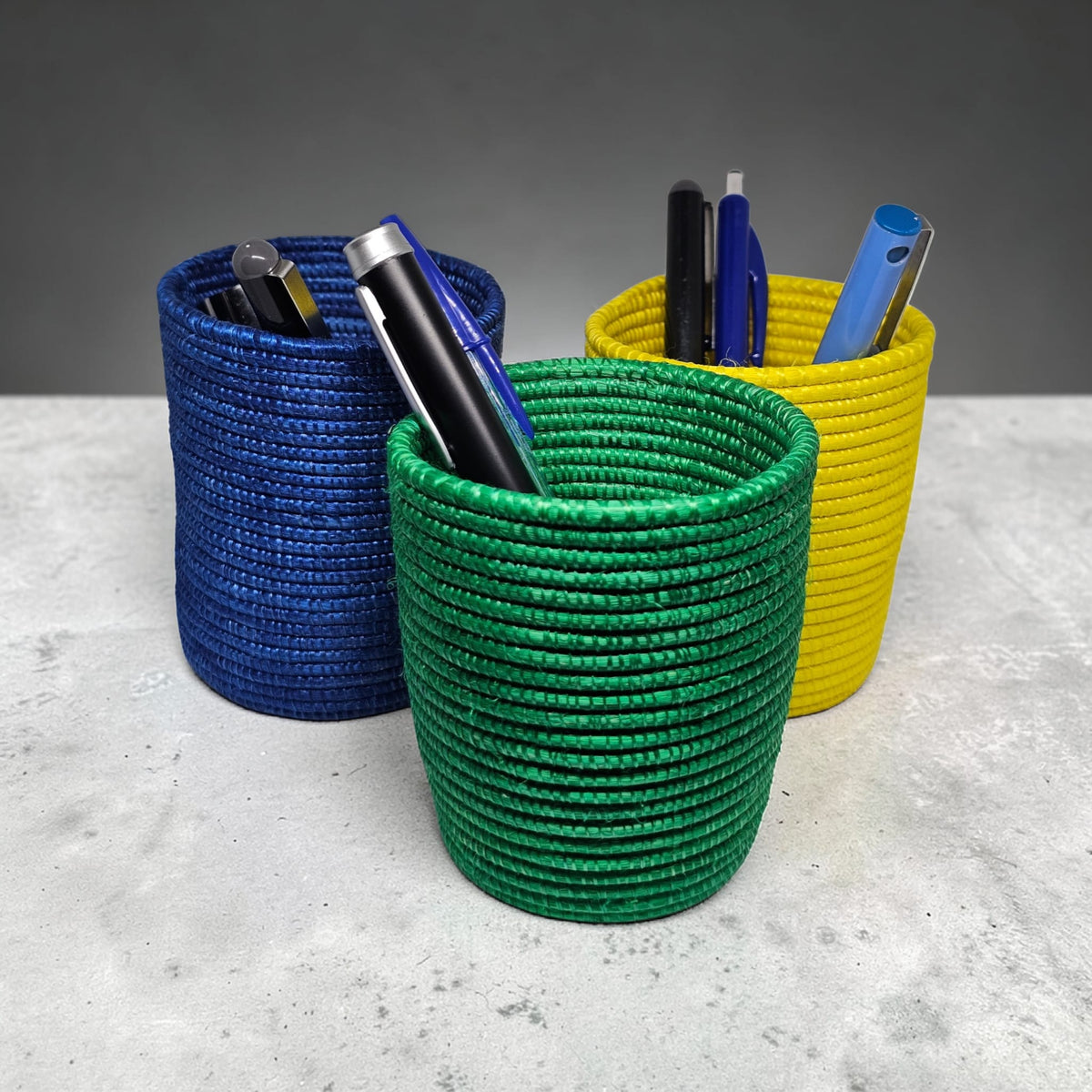 Lot de 3 Porte-stylos artisanaux faits main – Made in Rwanda | Organisation de bureau