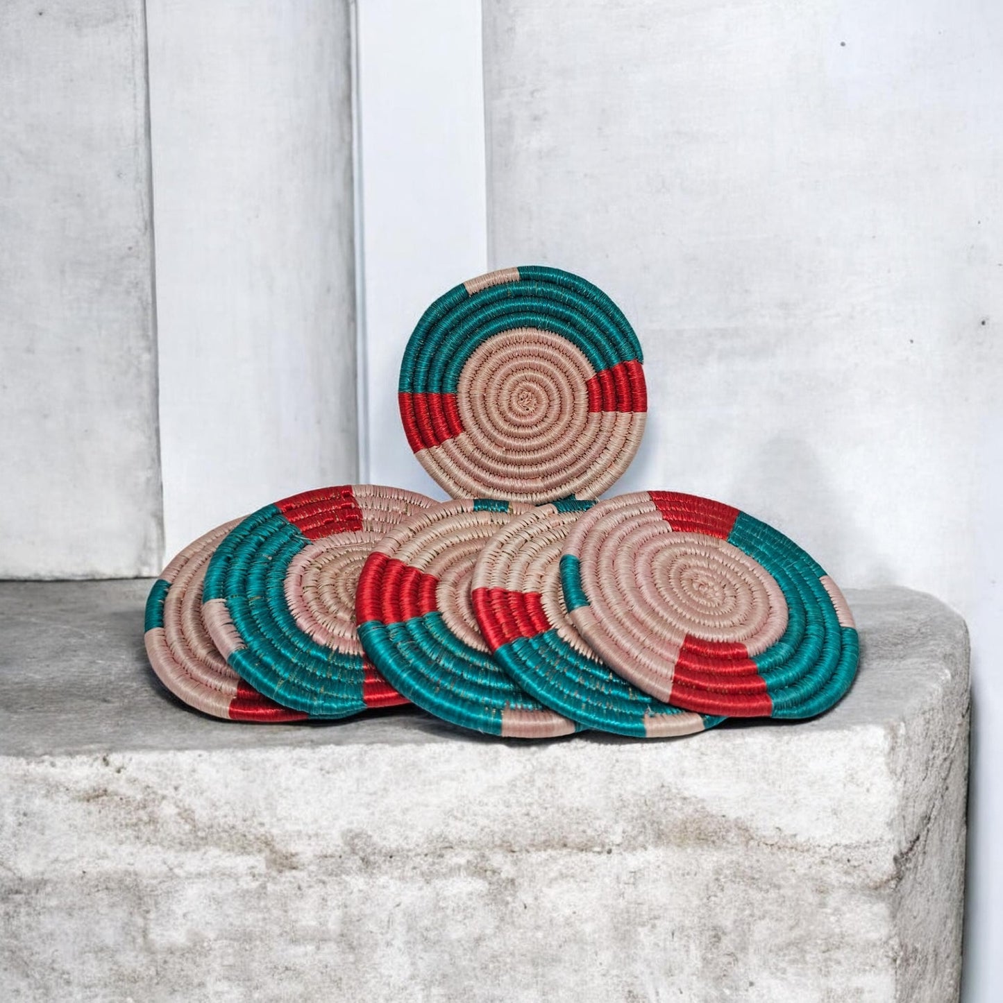 Posavasos artesanales trenzados a mano – Artesanía de Ruanda (lotes de 6)